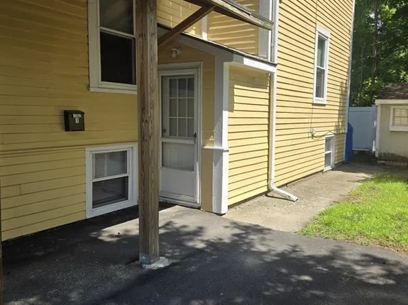4 Church St #1, Ayer, MA 01432