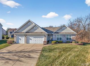 811 Homefield Grove Ct, O'Fallon, MO 63366