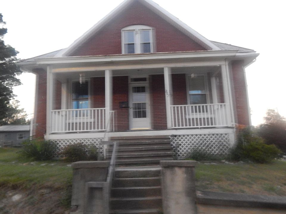 1st image of 267 Gray St