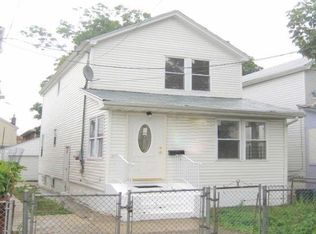 17133 104th Ave, Jamaica, NY 11433
