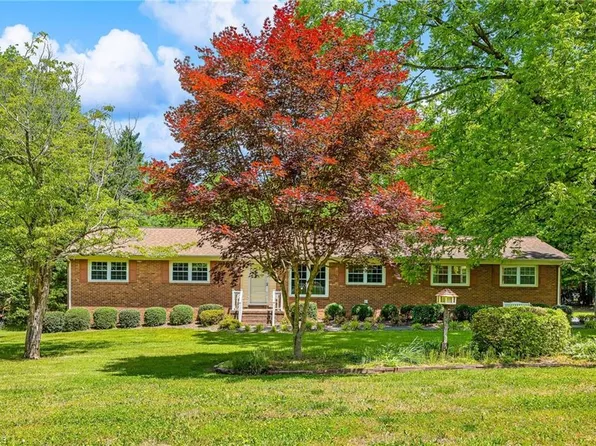 309 E Steeple Chase Rd, Pleasant Garden, NC 27313