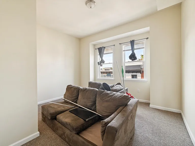 Temple Off-Campus Housing — Photo 149