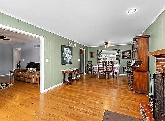 4th image of 2306 N 82nd Ter