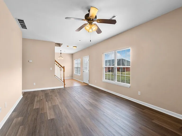 2862 Larkspur Ct — Photo 13