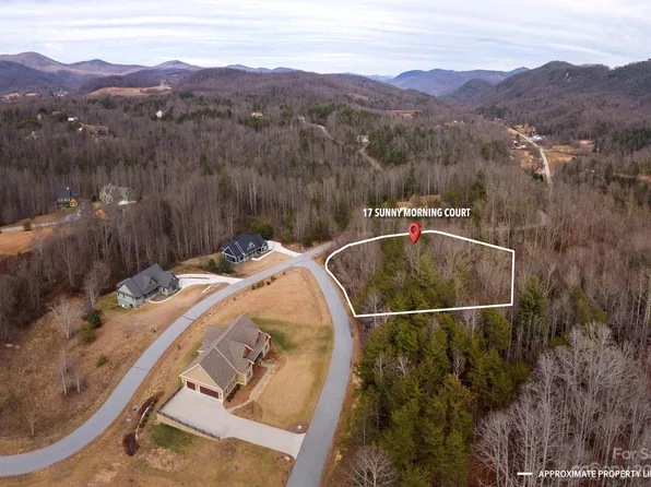 17 Sunny Morning Ct, Hendersonville, NC 28792