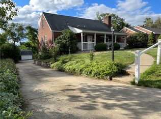 5780 Smith Dr, Bethel Park, PA 15102