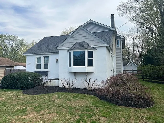2477 Walnut St — Photo 2