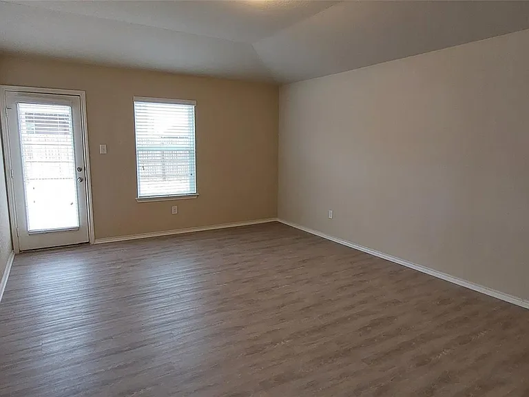 1556 Birmingham Dr — Photo 10