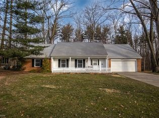 19722 Tanbark Ln, Strongsville, OH