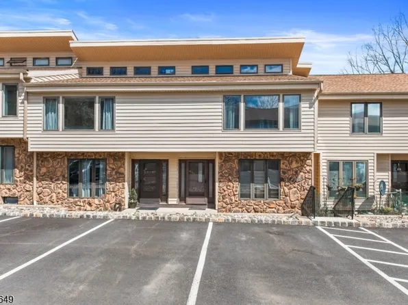 311 Cheyenne Rd, Andover Twp., NJ 07848