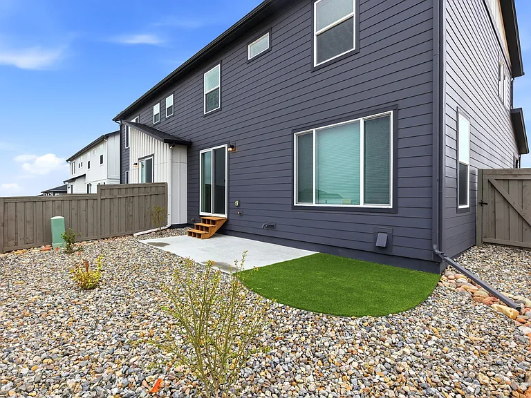 7389 Knapp Dr — Photo 35
