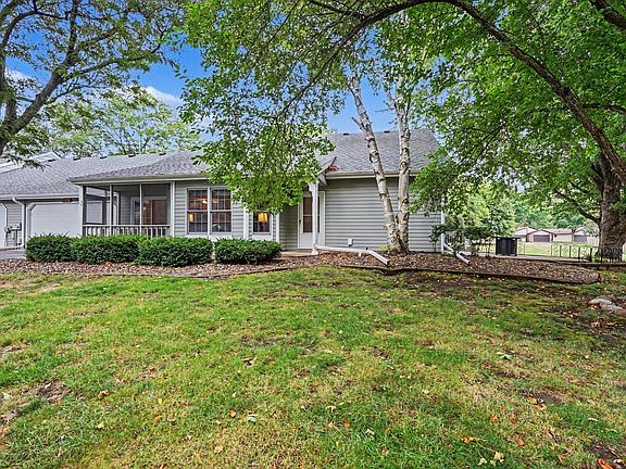 3rd image of 7778 Glenda Ct