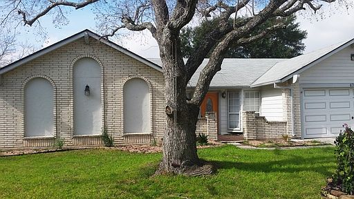 3rd image of 6706 Maple Lake St