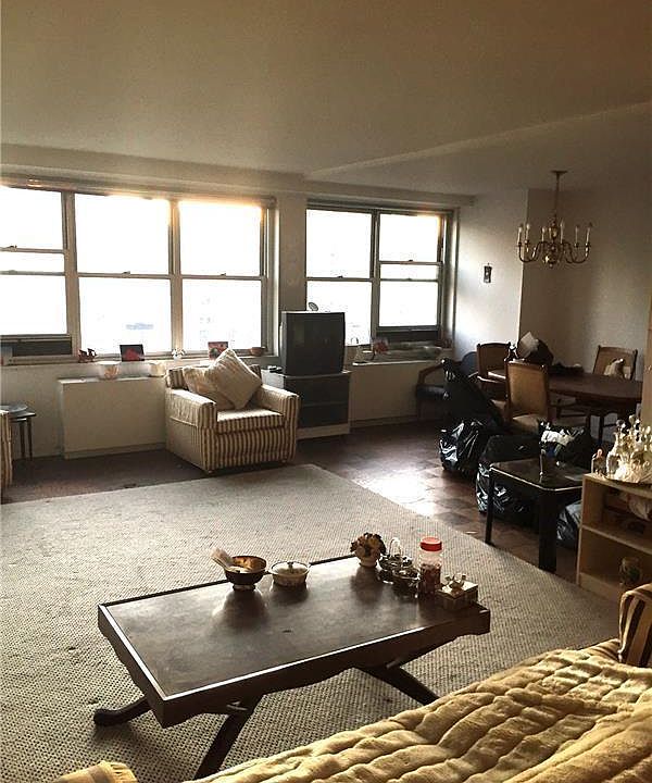 2nd image of 345 E 86th St APT 15B