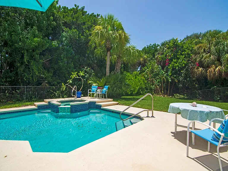 1545 Pelican Ln — Photo 27