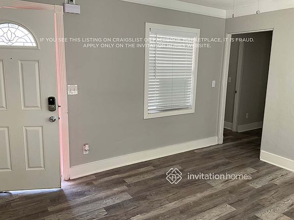 3rd image of 450 Iris Rd