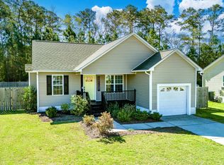 456 Woodland Dr, Swansboro, NC 28584