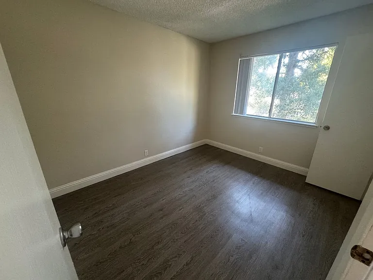 3259 Marshall Way #21 — Photo 15
