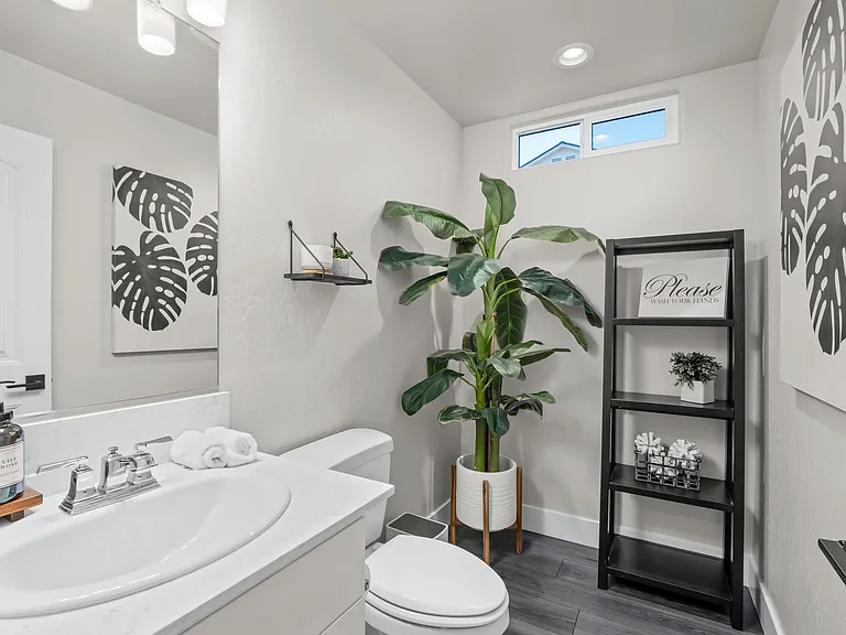 Celeste Ave — Photo 18