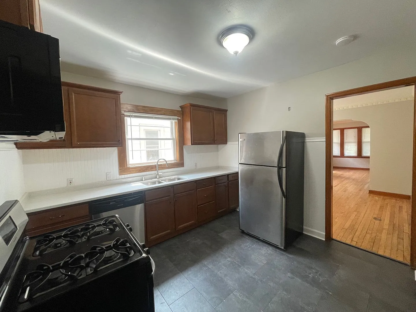 Charming 3-Bedroom in the Heart of Riverwest — Photo 3