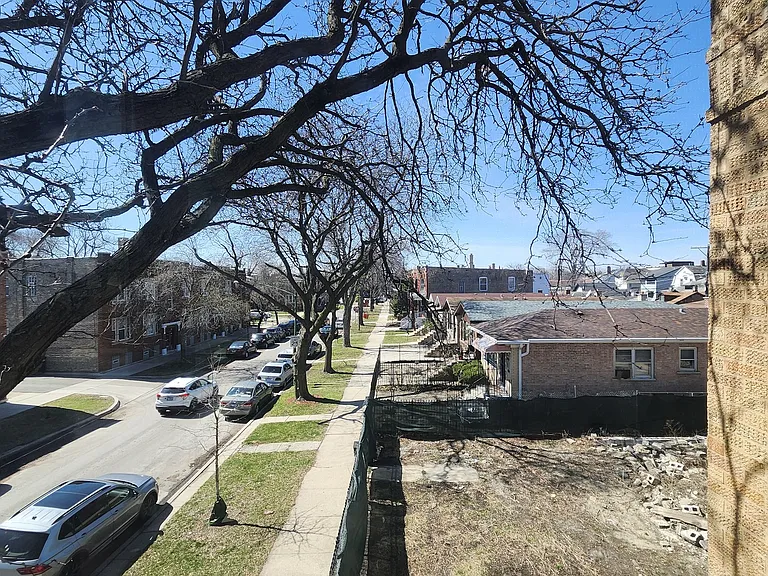 3900 W Cornelia Ave #2W — Photo 28