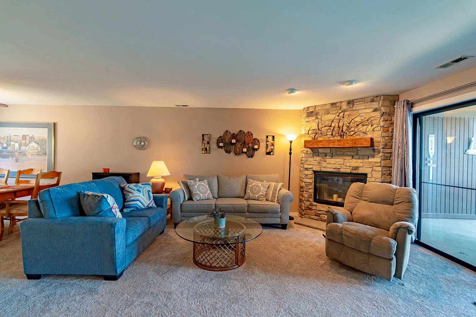 2 bed, 2.0 bath, 1194 sqft, $3,381 — Photo 1