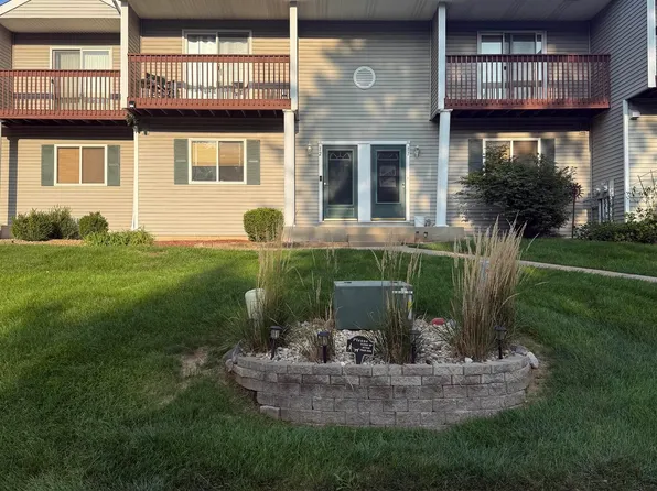 3510 N Kingston Dr APT 12, Peoria, IL 61604