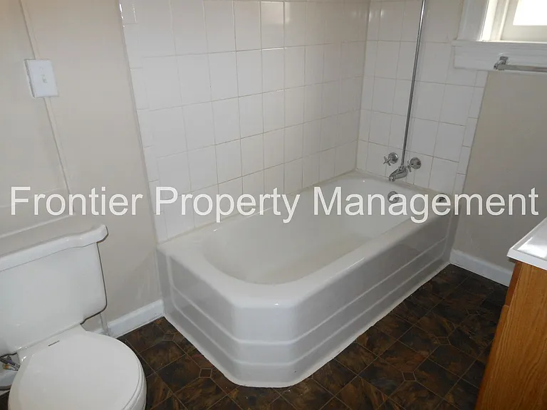 2826 Nebraska Ave — Photo 10