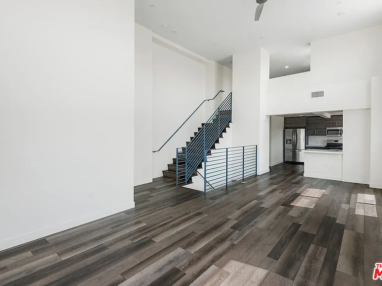 3667 Mentone Ave #8 — Photo 5