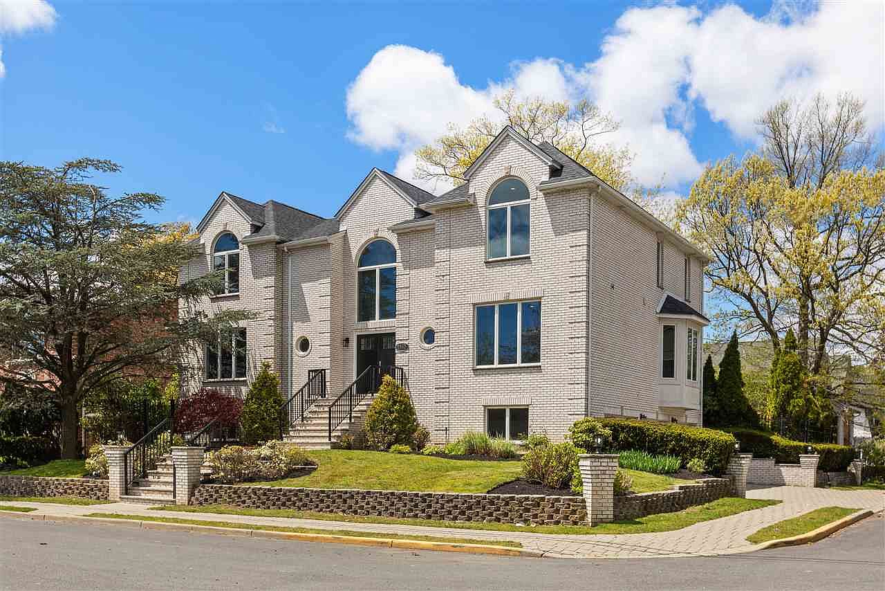 1221 Fairmount Pl, Fort Lee, NJ 07024 Zillow