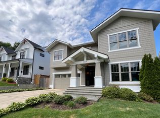 10004 Wildwood Rd, Kensington, MD 20895