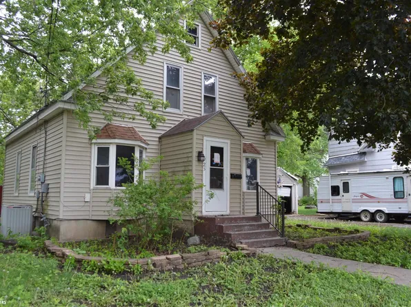 925 N Jefferson Ave, Mason City, IA 50401