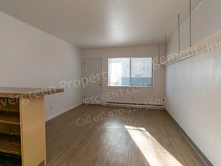 500 W Laporte Ave — Photo 7