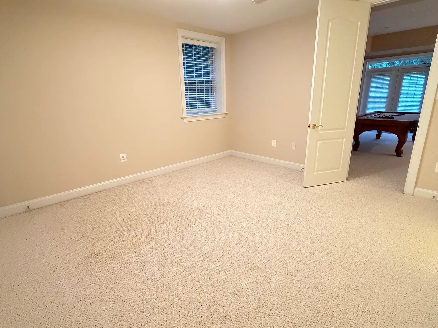 11379 Seneca Knoll Dr — Photo 4