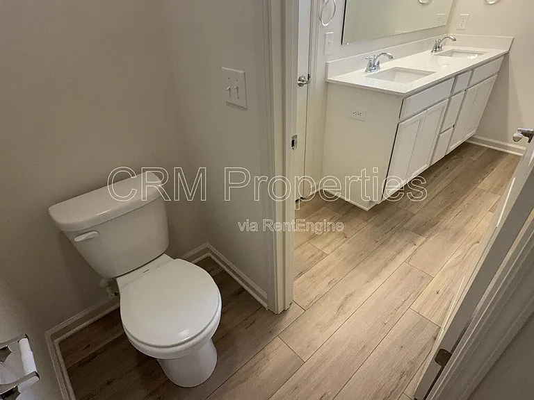 7264 Selah Ln — Photo 15