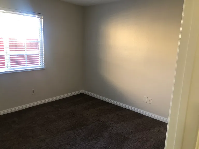 44138 Kirkland Ave — Photo 27