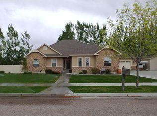 4928 E Empire Ln, Ammon, ID 83401