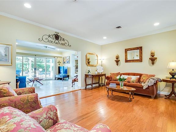 4th image of 1808 Antigua Dr