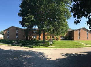 3160 Sycamore Dr, Columbus, IN 47203
