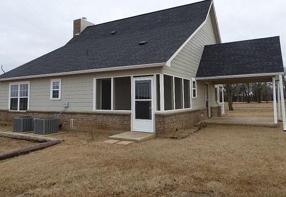 4th image of 1064 Beach Rd