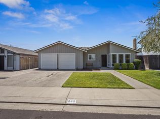845 Siskiyou Ln, Manteca, CA 95336
