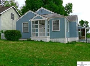 4339 Grand Ave, Omaha, NE 68111