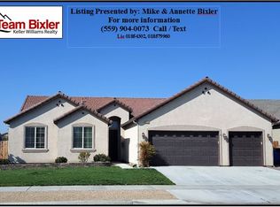 1378 Vineyard Pl, Hanford, CA 93230