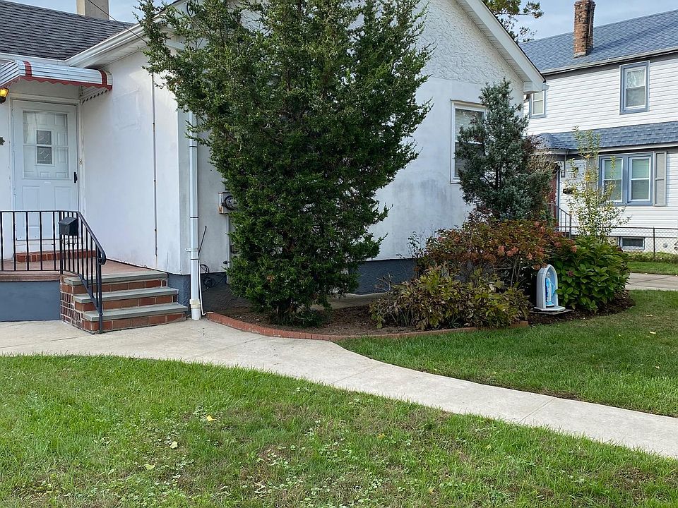 1st image of 85-23 261st St