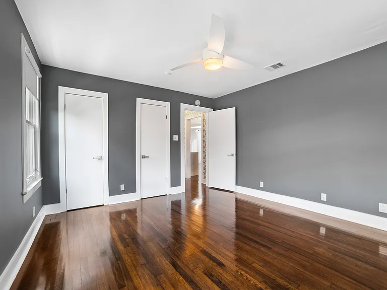 903 W Mary St — Photo 13