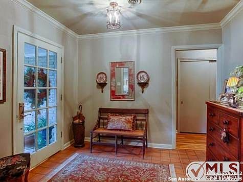 3rd image of 126 Wyndale St