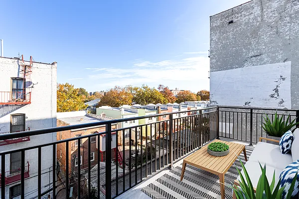 Rented by Douglas Elliman | media 16