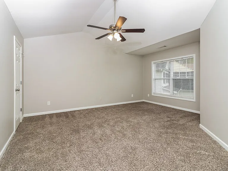 3643 Uppark Dr — Photo 11