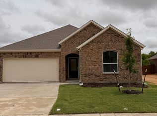 190 Monchino Pl, Aubrey, TX 76227