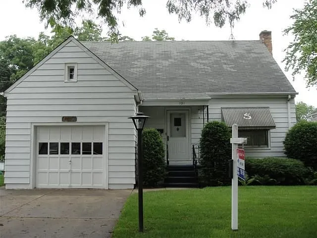 121 S Mitchell Ave photo 1